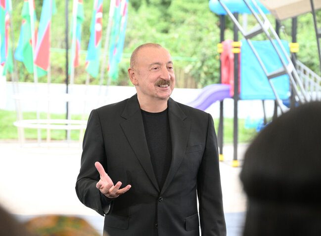 Prezident Xocalı sakinləri ilə görüşdü - Fotolar