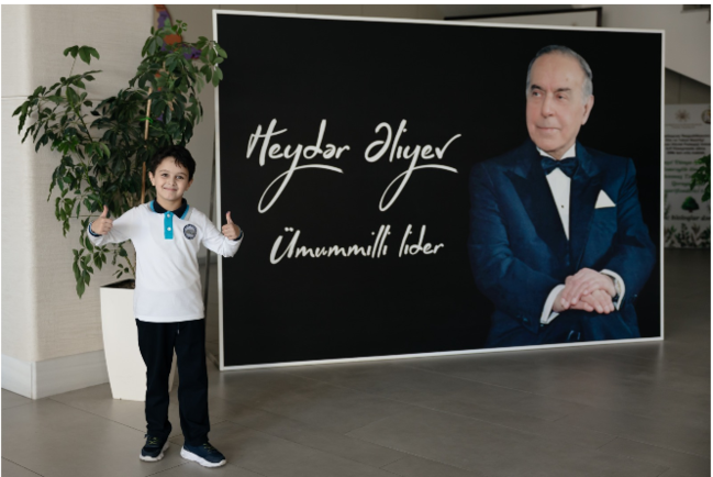 Məktəb həyatı məşhur fotoqrafın obyektivində: Cəlal Kəngərli məktəblilərin bir gününü lentə alıb