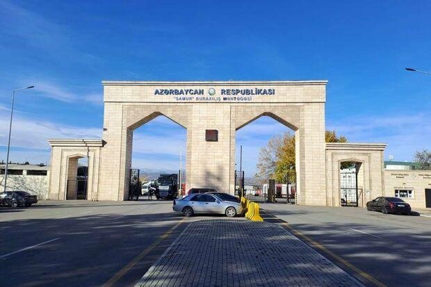 Quru sərhədlər AÇILIR? - Bu şəxslər artıq...