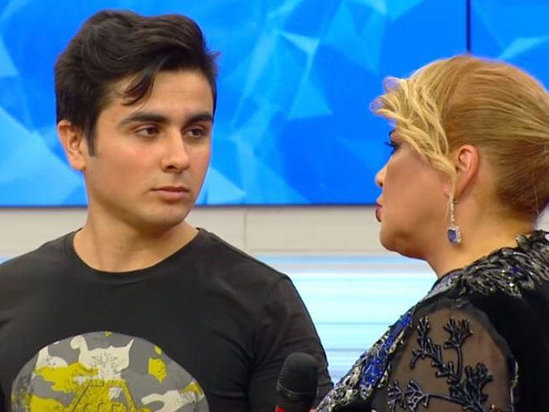 "Ataları birdir" - Mətanət İsgəndərli ögey oğlu ilə efirə çıxdı - VİDEO