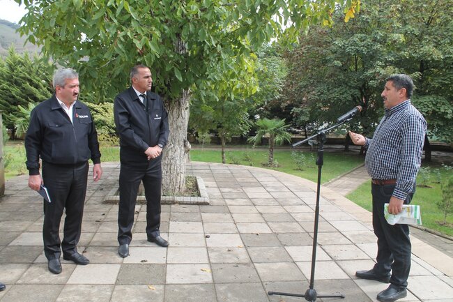 Yardımlı sakinlərinin "Açıq mikrofon"da səsləndirdikləri müraciətlər