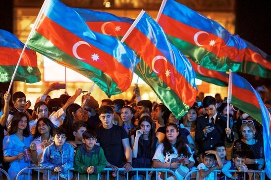 Nərimanov rayonunda "Qurtuluşdan Zəfərə" adlı möhtəşəm konsert