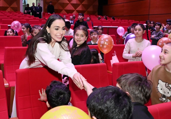 Gəncə Dövlət Dram Teatrında "İsi və Piti" animasiya serialının premyerası olub