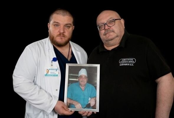 Vladimir Putin azərbaycanlı həkimi təltif edib - FOTO