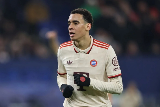 "Bavariya"nın yarımmüdafiəçisi Bundesliqada tarixi rekorda imza atıb