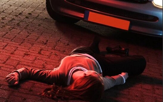 Nərimanov rayonunda avtomobil 17 yaşlı qızı vurdu