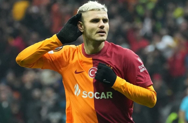 Vanda Nara İkardini aliment ödəməməkdə ittiham edir