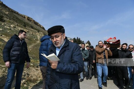 Xətaidə hipermarketə silahlı basqın zamanı həlak olan Rüfət Həşimov dəfn edilib - FOTO