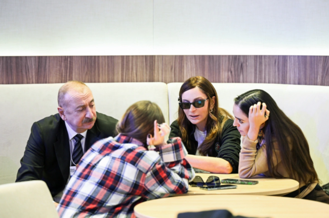 İlham Əliyev Ümumdünya İqtisadi Forumu çərçivəsində panel iclasda iştirak edib