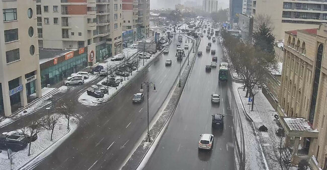 Hazırda Bakı yolları... - FOTOLAR