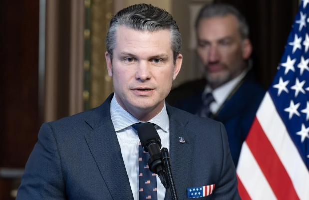 Pit Heqset: "ABŞ İranla münaqişəyə başlamayıb"