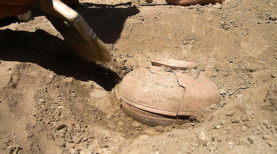 Çində içərisində naməlum maye olan qədim tunc küp aşkar edildi - FOTO
