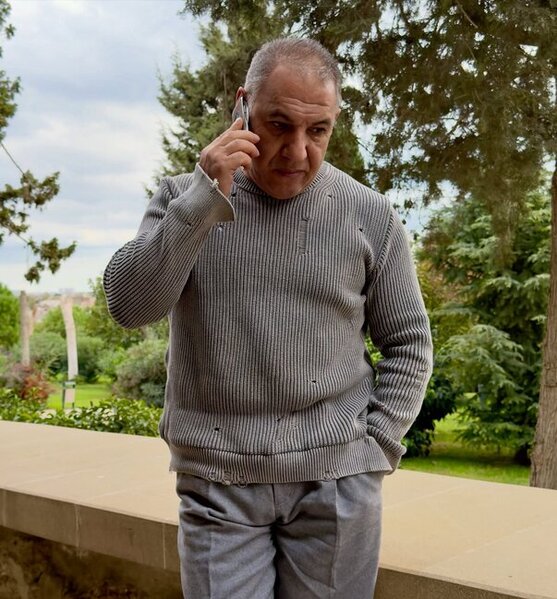 Ədalət Şükürovun geyimi GÜLÜŞ HƏDƏFİ OLDU - FOTO