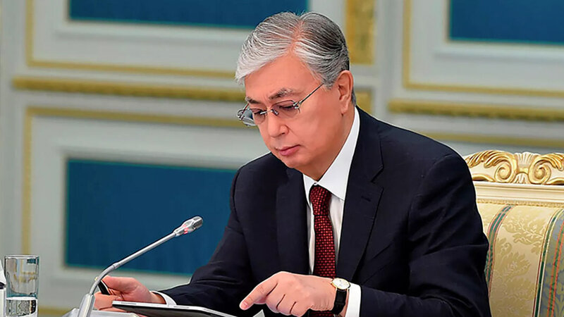 Tokayev Qazaxıstan hökumətini istefaya göndərdi