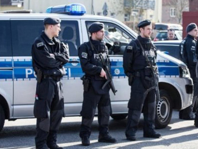 Azərbaycanlı miqrantlar Almaniyada dinc durmur: restoranda insident, 2 nəfər yaralandı