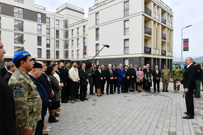 Füzulinin yeni siması göz oxşayır