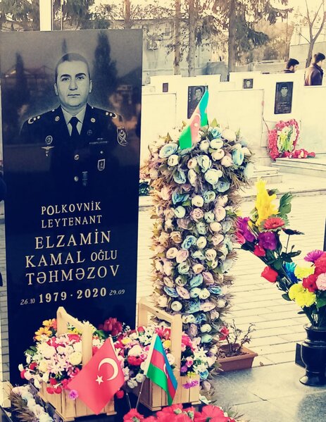 Sağlığında bir çox medallara layiq görülən şəhidimizi tanıyın - FOTO