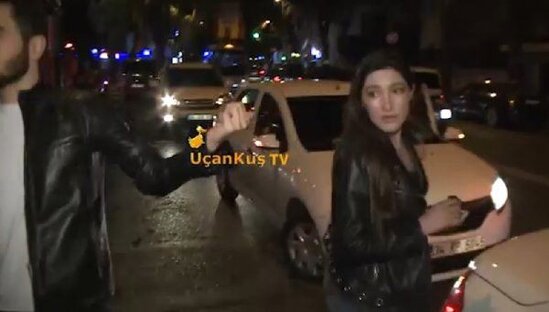 62 yaşlı məşhur özündən 40 yaş kiçik sevgilisi ilə - FOTOLAR