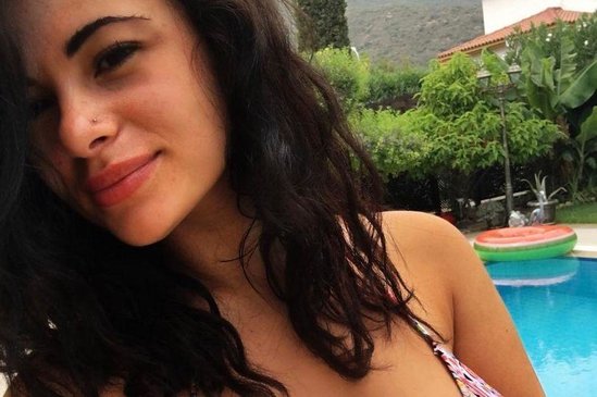 "Adamda oğru olmağa həvəs yaradır" - Qadın polisdən bikinili paylaşımlar - FOTO