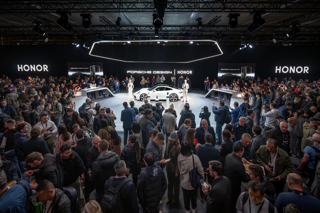 HONOR "MWC 2024"-də hər ssenarisi "AI" ilə gücləndirilmiş yeni strategiyasını təqdim edir