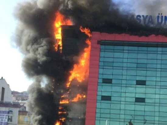 Türkiyədə universitetdə güclü yanğın - FOTO