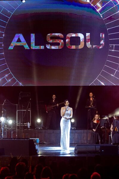 Alsu Sevgililər günündə Bakıda möhtəşəm konsertlə çıxış edib - FOTOLAR