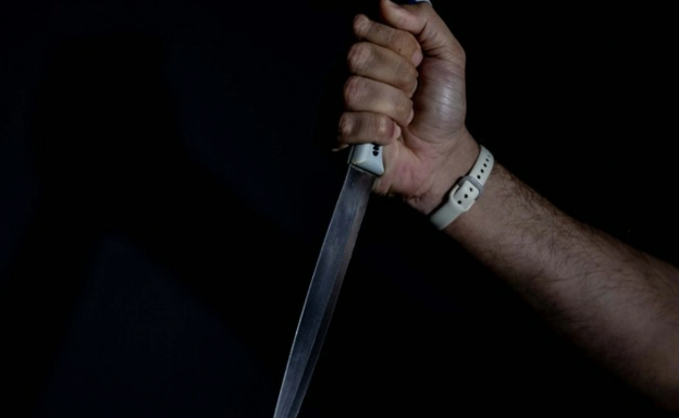 Gəncədə oğul atasını bıçaqlamaqda şübhəli bilinir