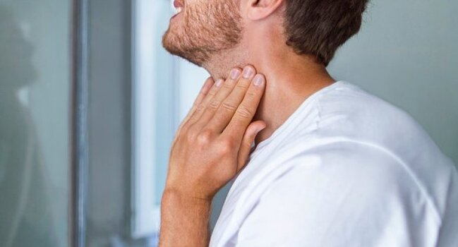 Həkimdən xəbərdarlıq: Baş və boyun xərçənginin bu əlamətlərini görməzliyə vurmayın
