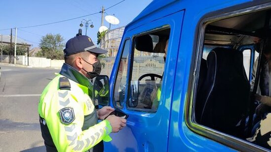 COVID-19 pasportu olmayan sürücülər CƏRİMƏLƏNDİ - FOTO