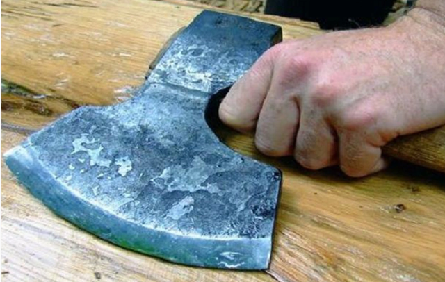 Narkotik almağa pul vermədiyi üçün ARVADINI BALTALAYIB - Ağdamdakı cinayətin TƏFƏRRÜATI