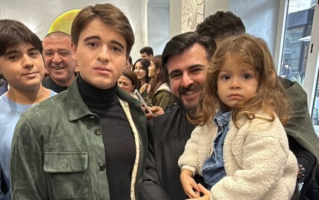 Cavid Gül Prezidentin nəvələri ilə bir arada - Foto