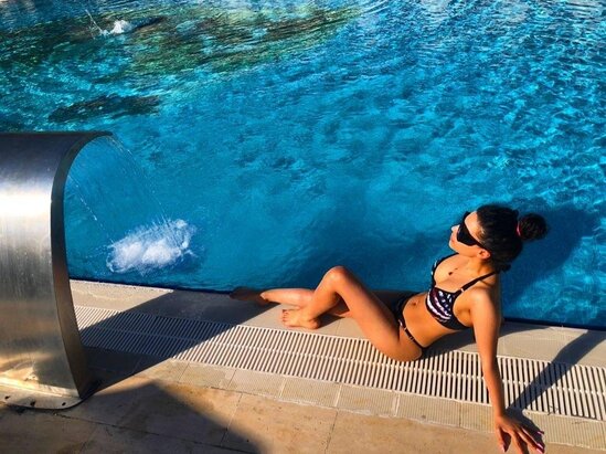 Bu yay çimərlik geyimi ilə gündəmə gələn yerli məşhurlar - FOTO