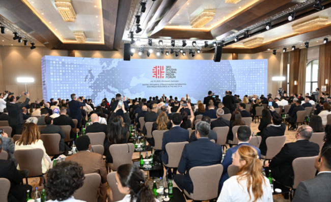 İlham Əliyevin III Şuşa Qlobal Media Forumunun iştirakçıları ilə görüşü keçirilib - YENİLƏNİB+VİDEO