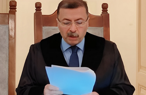 Azad Məcidov TƏQAÜDƏ GÖNDƏRİLDİ