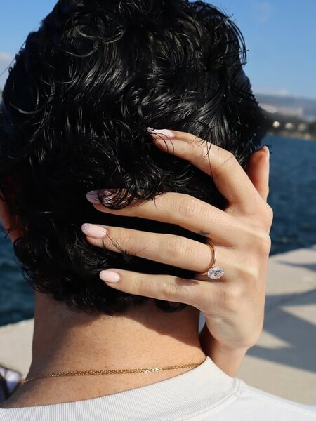 "Dünyanın ən gözəl qızı" evlənir - FOTO