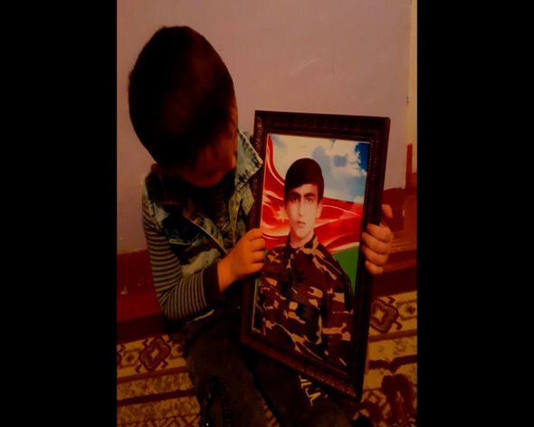 Fərruxda oğlu itkin düşən ana: "Oğlumun bir barmağı, sümüyü də mənə əzizdir" - FOTO/VİDEO