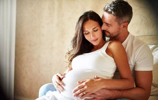 Hamiləlikdə CİNSİ ƏLAQƏ: Bətndəki uşağa ziyandırmı?