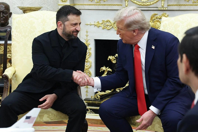 "Axios": Tramp və Zelenski "Tomaqavk" raketlərinin tədarükünü müzakirə ediblər