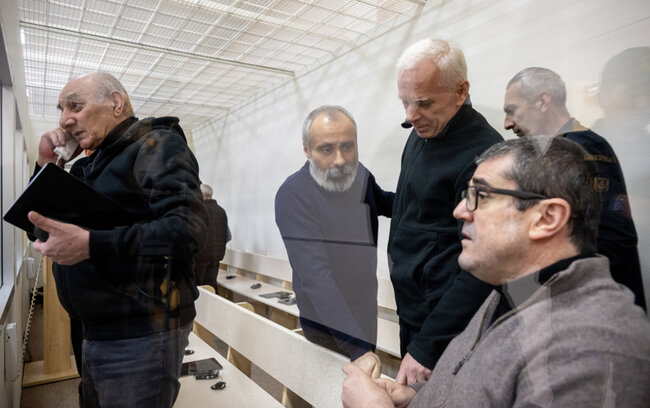 Müdafiə çıxışları bitdi - Arayikgil son söz deyəcəklər