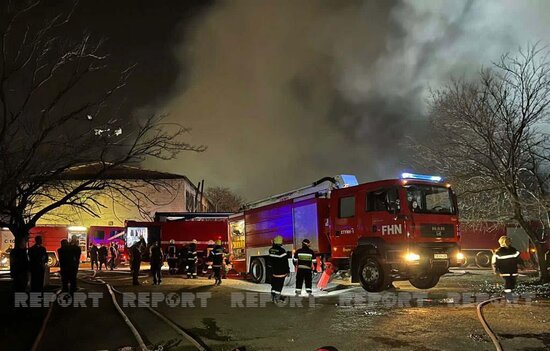 FHN: Bakıda mebel sexindəki yanğın məhdudlaşdırılıb