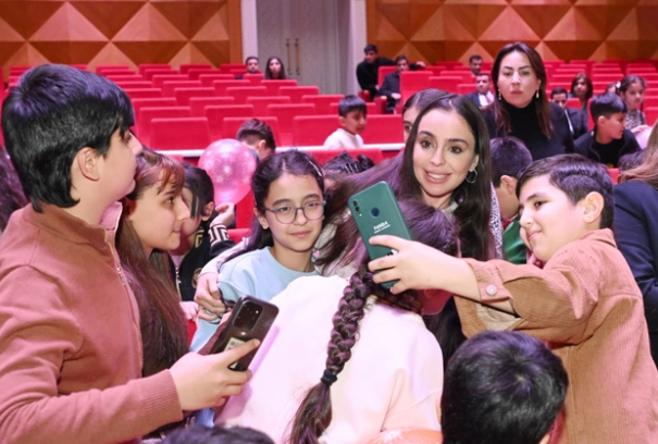 Gəncə Dövlət Dram Teatrında "İsi və Piti" animasiya serialının premyerası olub