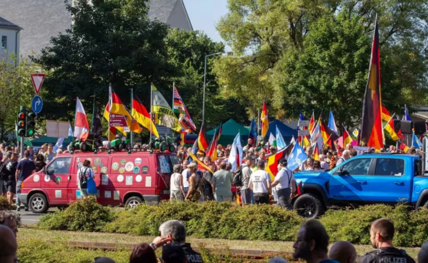 Almaniyada etirazlar: Merts hökumətinin istefası tələb edilir
