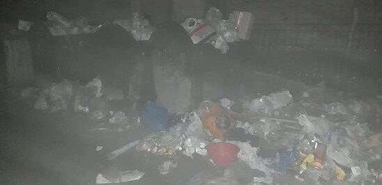 Masazırda məktəbin qarşısı zibilliyə çevrilib-FOTO FAKT