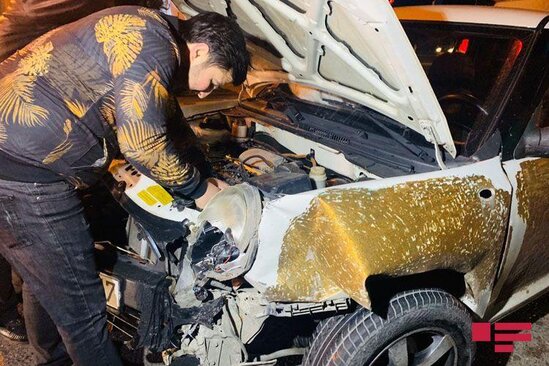 Bakıda 2 maşın toqquşub, 1 nəfər xəsarət alıb - FOTO