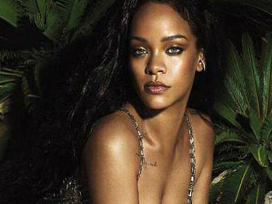 Rihanna Milad bayramını belə qeyd etdi - VİDEO