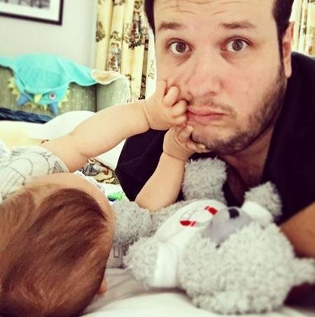 "Recep İvedik"in 7 aylıq oğlu ilə fotosu