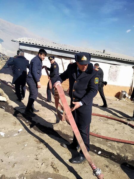 Polislər yanan evləri belə söndürdülər-FOTOLAR