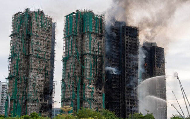 Honkonqdakı yanğın söndürüldü