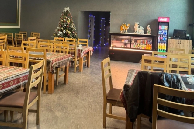 "Hoqqa" çay evində istehlaka yararsız içkilər aşkarlanıb