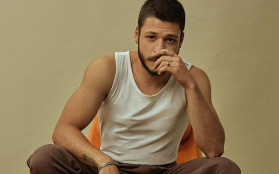 "Eşq insanıyam" - Kubilay Aka